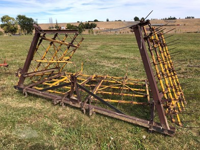 Fold Up Spring Tine Other Auktionsergebnisse In Washington
