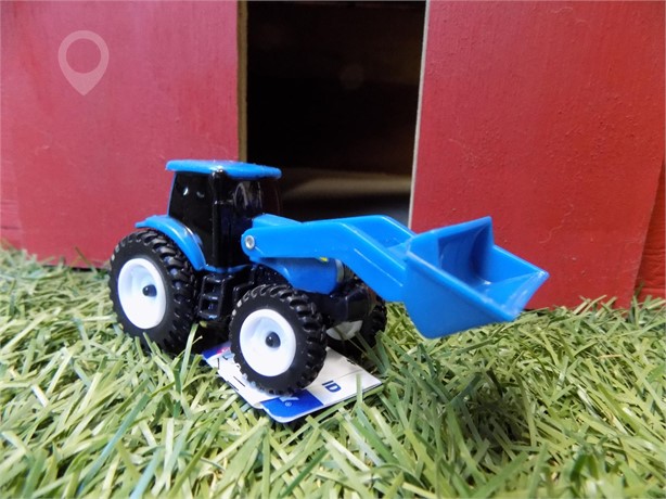 NEW HOLLAND TRACTOR WITH LOADER New Other Toys / Hobbies for sale