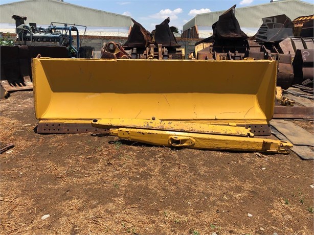 CATERPILLAR 824C Used Blade, Other for sale