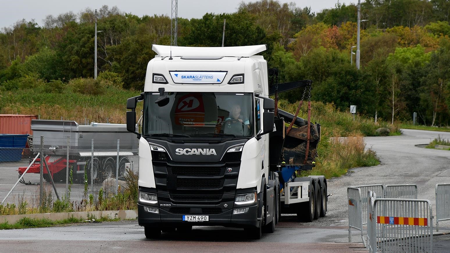 New Scania R 520 Trucks Help Swedish Haulier Significantly Cut Down On Fuel Costs