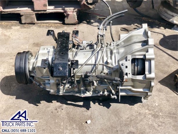 2000 MITSUBISHI FUSO M035A4 Used Transmission Truck / Trailer Components for sale