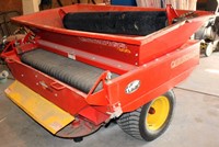 Ty Crop Quick Pass 300 Turf Top Dresser 5 Linnebur Auctions Inc