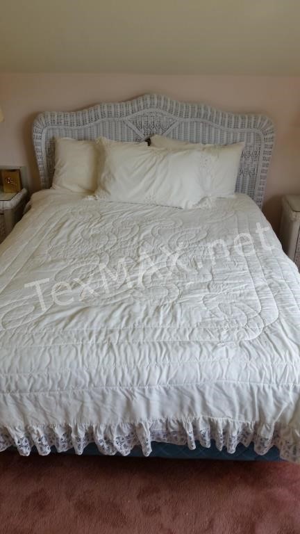 Queen Size White Lace Comforter Linens Texmax Auctions Llc