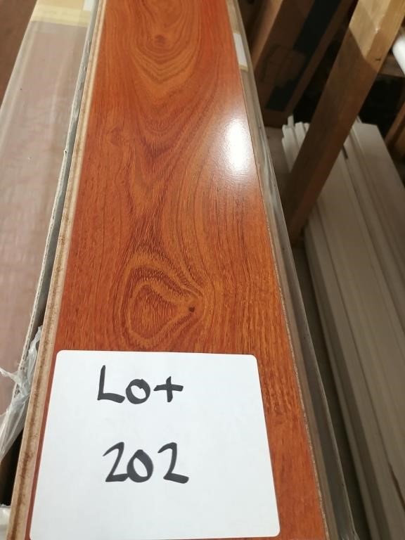 Bruce Lock Fold Laminate Floors Sugarman Auctions And Estates