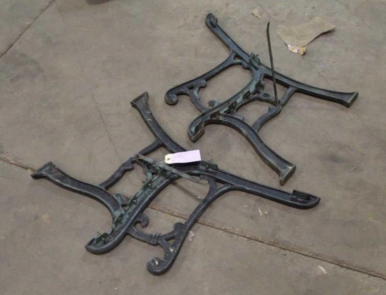 2 Cast Iron Bench Legs Smith Sales Llc