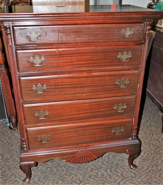 Vintage 5 Drawer Queen Anne Style Mahogany Dresser Epic Auctions
