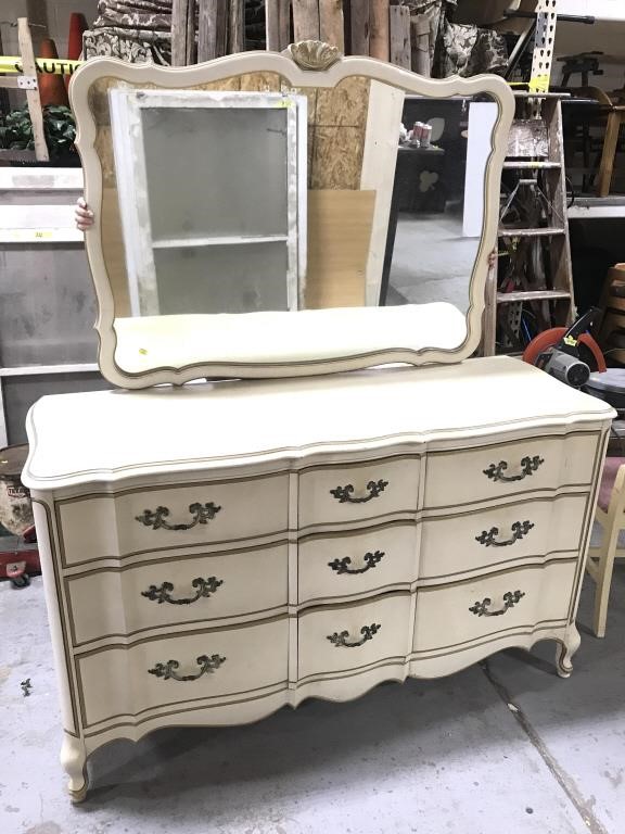 Henry Link French Provincial Dresser W Mirror Mtc Online Auctions