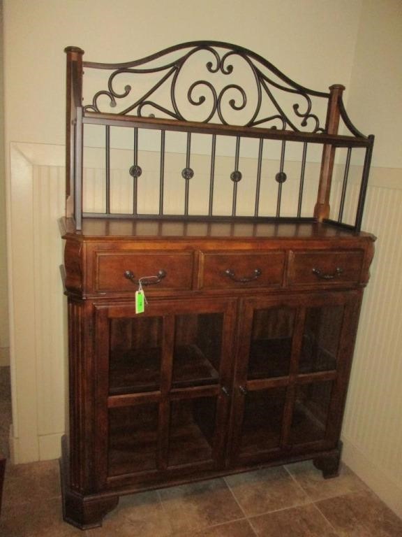 Sideboard Buffet Hutch Cabinet Prime Time Auctions