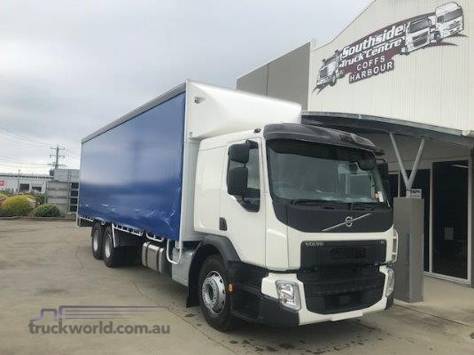 Fe Tautliner Curtainsider New Used Truck Sales In Australia