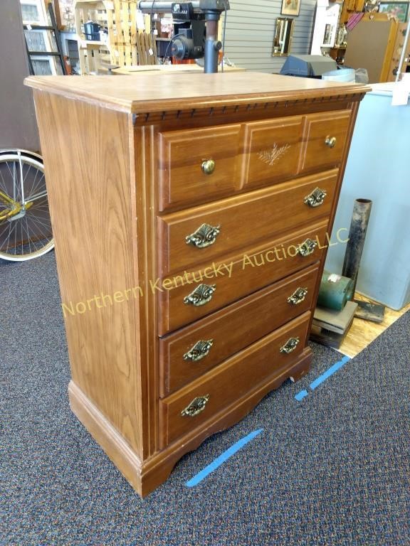 Broyhill Chest Of Drawers 4 Drawers Northern Kentucky Auction Llc