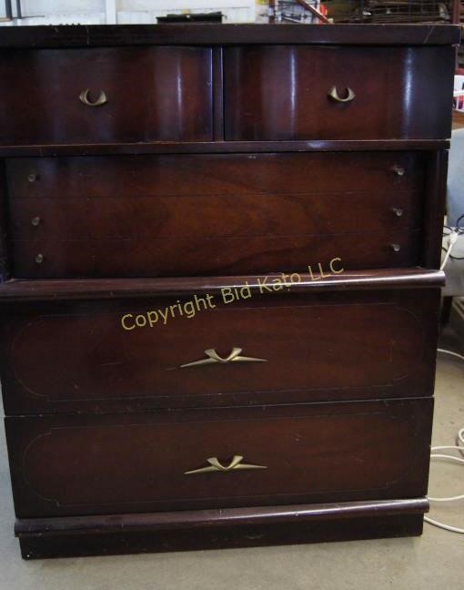 Beautiful Antique Dixie 765 Chest Dresser Bid Kato