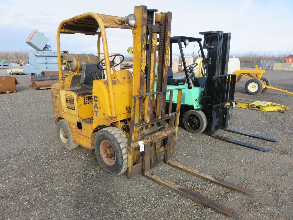 Cat Towmotor Forklift Bidcal Inc Live Online Auctions