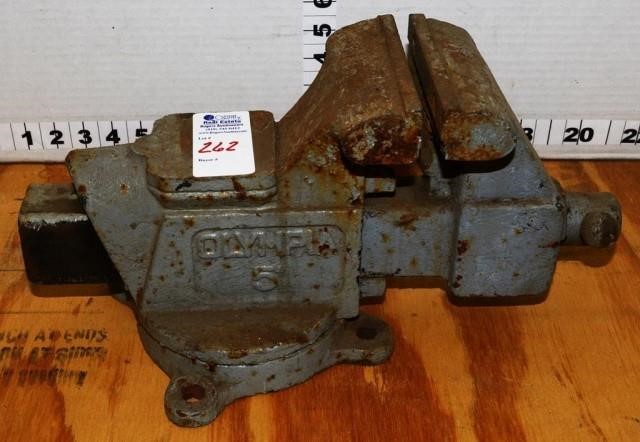 Olympia 5 Bench Vise United Country Rogers Auctioneers Inc