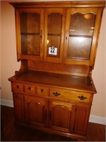 Maple Hutch Matches 3 Crawford Furniture Bob Parks Auction