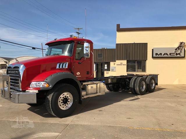 2020 Mack Granite 64br