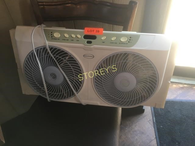 Feature Comforts Window Fan W Independent Control Storey S