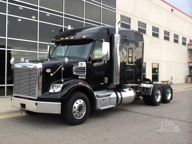 2015 Freightliner Coronado 122 Sd