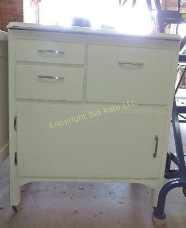 Vintage Enamel Top Cabinet 1 Door 3 Drawers Bid Kato