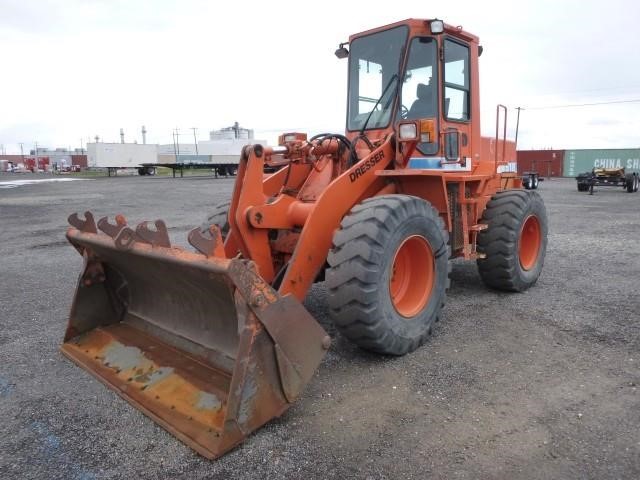 1996 Dresser 518 Wheel Loader Bar None Auction