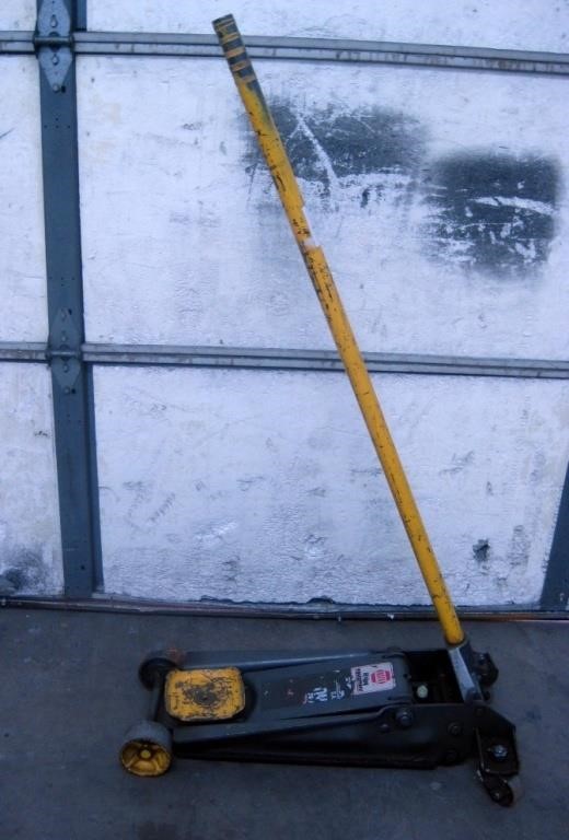 Napa 1 1 2 Ton Heavy Duty Floor Jack Live And Online Auctions On