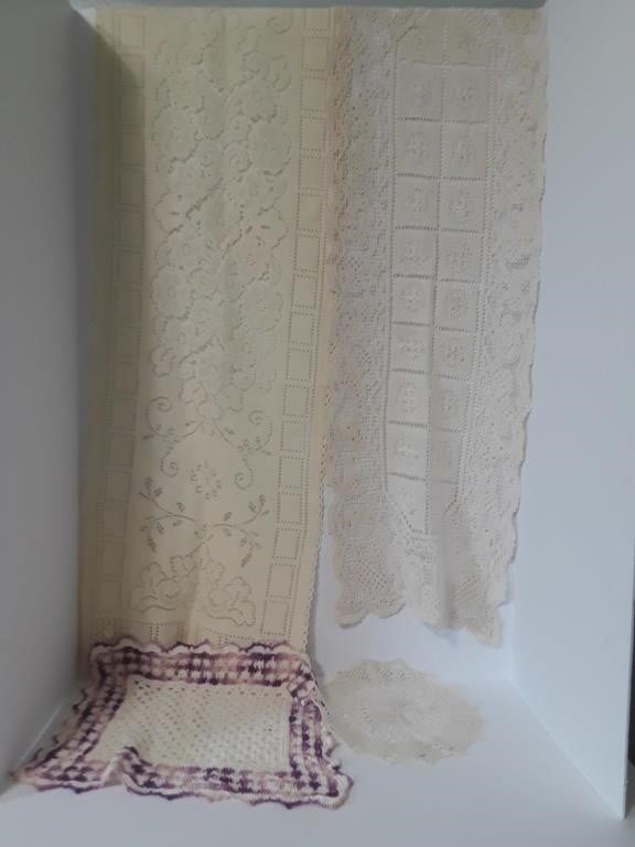 Vintage Doilies Runners Becks Furniture Antiques