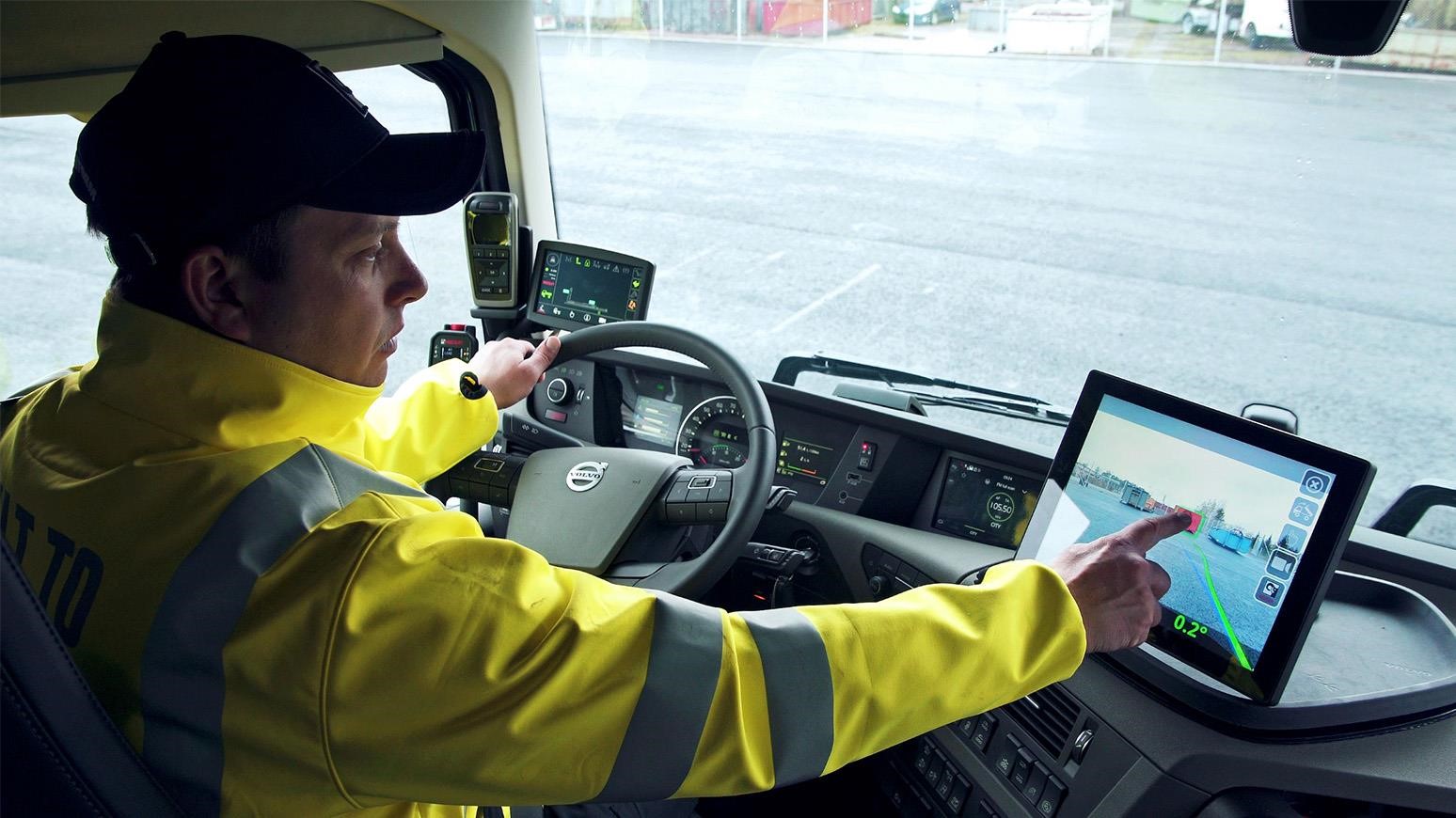 Hiab To Feature HiVision Augmented Reality Hooklift Assistance Feature At Transport-Logistics 2019
