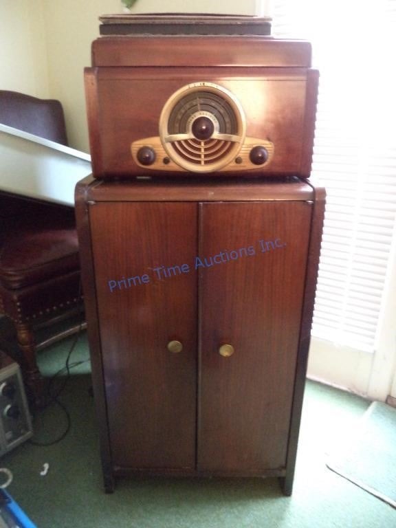 Record Cabinet Zenith Record Player Records Prime Time Auctions