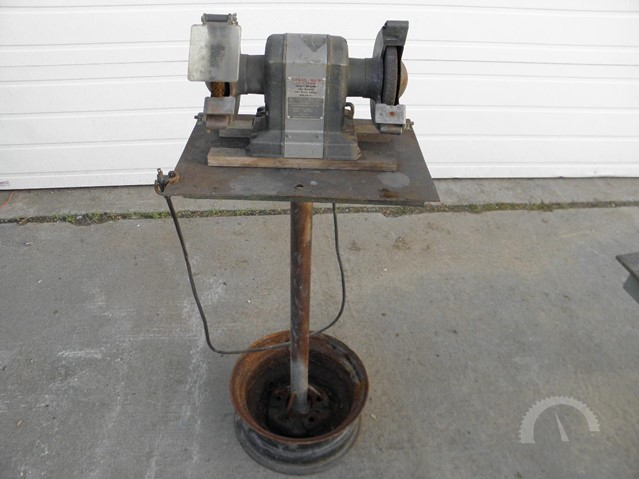 Auctiontime Com Craftsman Bench Grinder Stand Online Auctions