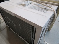 Sharp Comfort Touch Air Conditioner W Remote Idaho Auction Barn