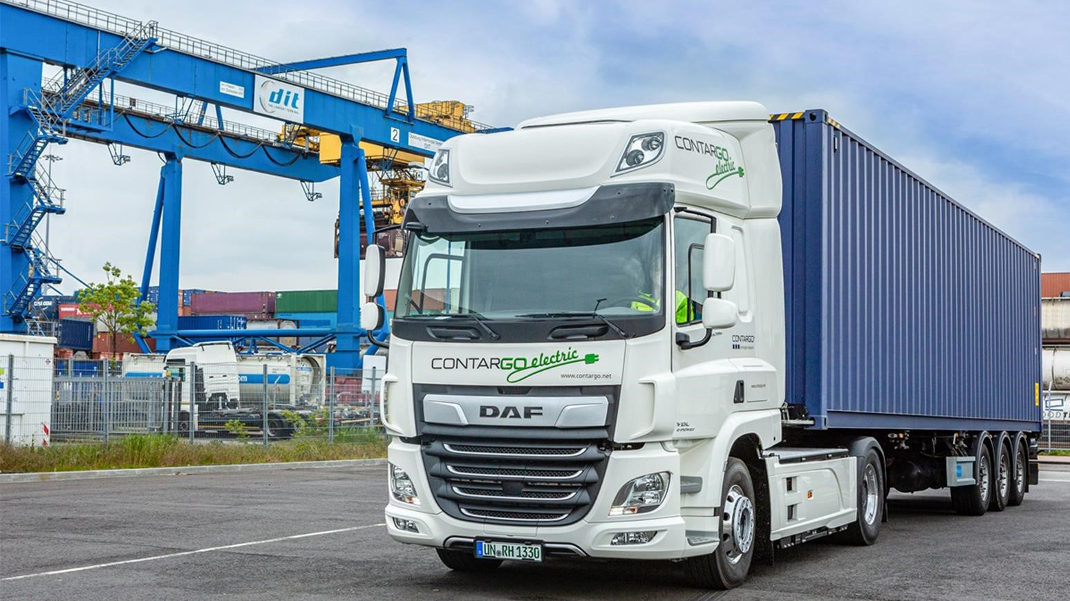DAF’s CF Electric Nabs 2019 Green Truck Logistics Solution Award