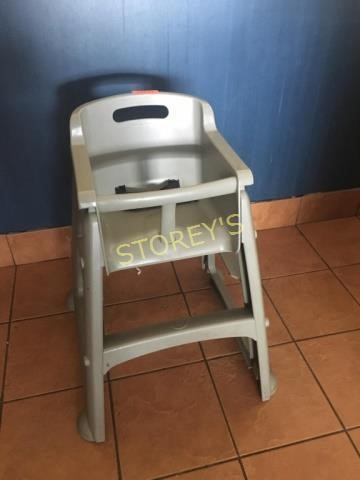 Grey Rubbermaid High Chair Storey S