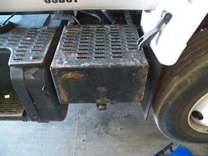 2001 GM C6500 Used Battery Box Truck / Trailer Components for sale