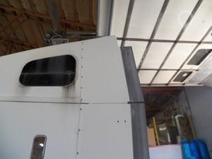 2000 FREIGHTLINER C120 Used Body Panel Truck / Trailer Components for sale