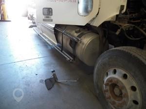 2000 FREIGHTLINER C120 Used Body Panel Truck / Trailer Components for sale