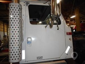 2002 INTERNATIONAL 2574 Used Door Truck / Trailer Components for sale