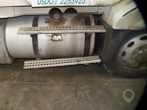 2003 VOLVO VNL630 Used Fuel Pump Truck / Trailer Components for sale