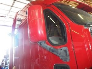 2004 KENWORTH T2000 Used Glass Truck / Trailer Components for sale