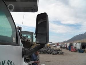 2005 GMC C7500 Used Glass Truck / Trailer Components for sale