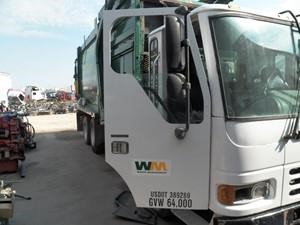 2005 FREIGHTLINER CONDOR Used Glass Truck / Trailer Components for sale
