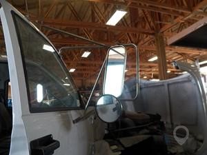 2001 GM C6500 Used Glass Truck / Trailer Components for sale
