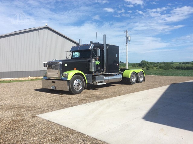 1999 Freightliner Fld120