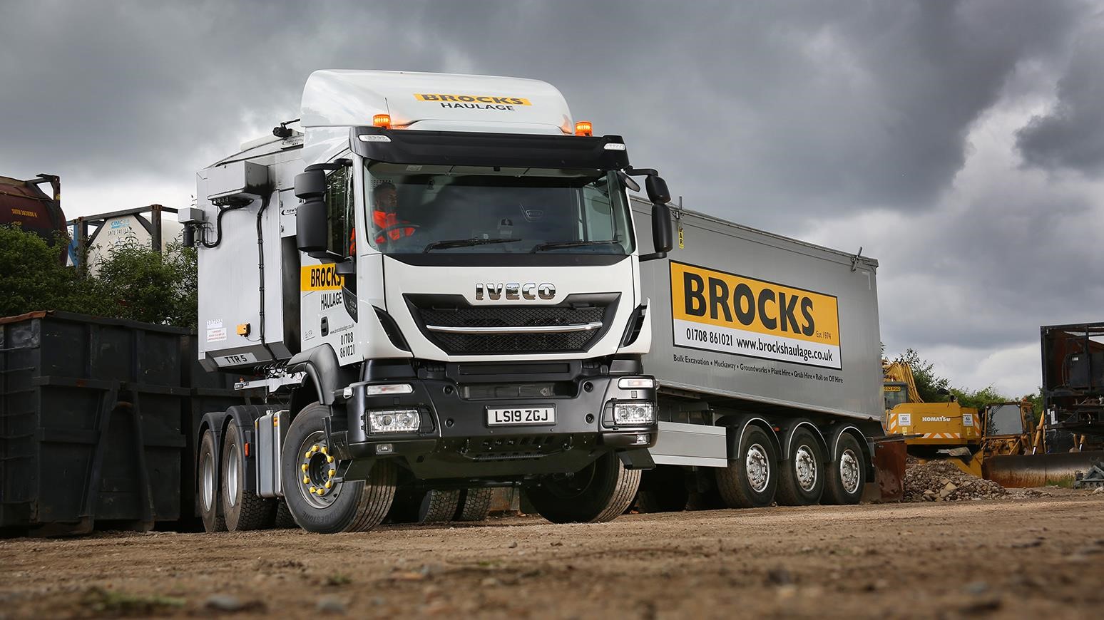 Brocks Haulage Buys New IVECO Stralis X-Way 6x4 Truck, The First Such Model Delivered To The United Kingdom