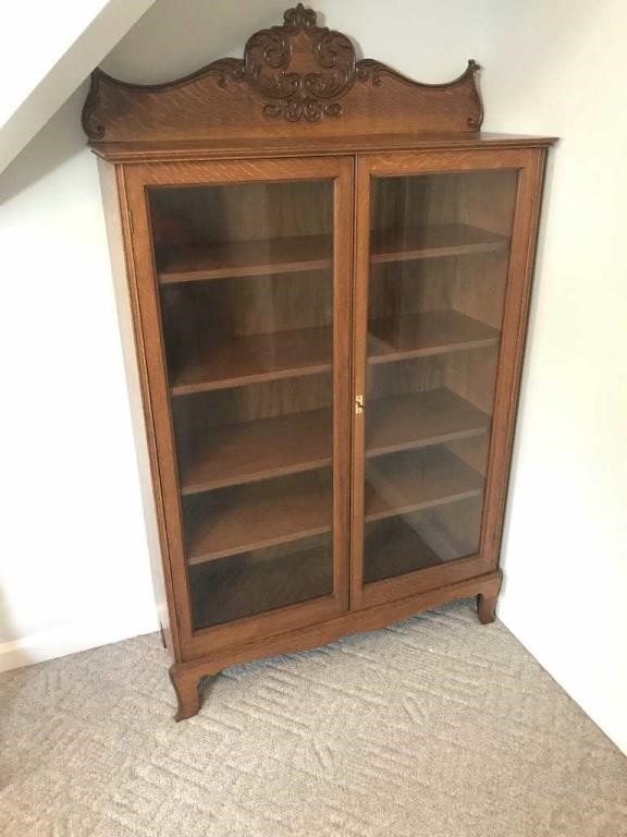 Tiger Oak 2 Door Bookcase Hand Pressed Carvings Jd S Auctions