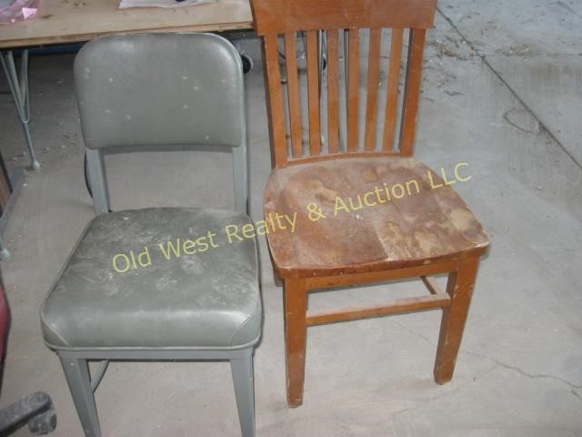 2 Chairs Old West Realty Auction Llc