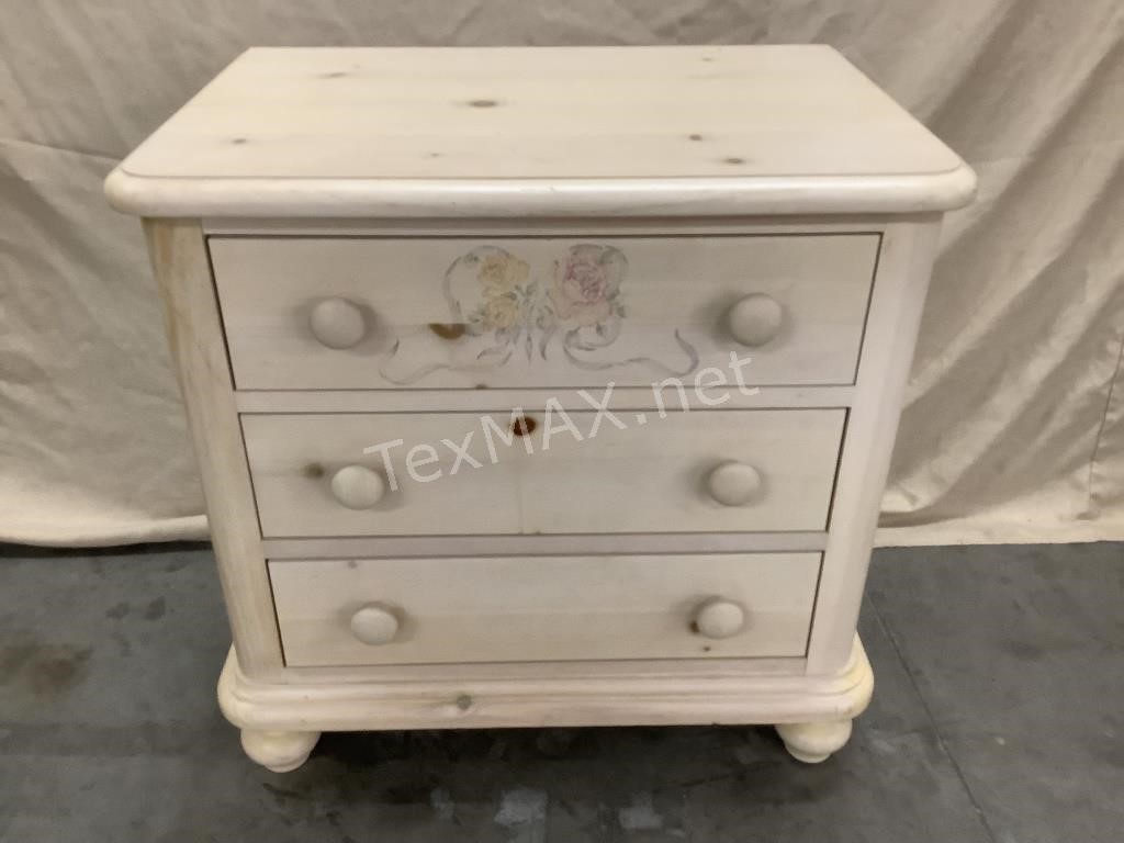 Thomasville Impressions Children S Night Stand Texmax Auctions Llc