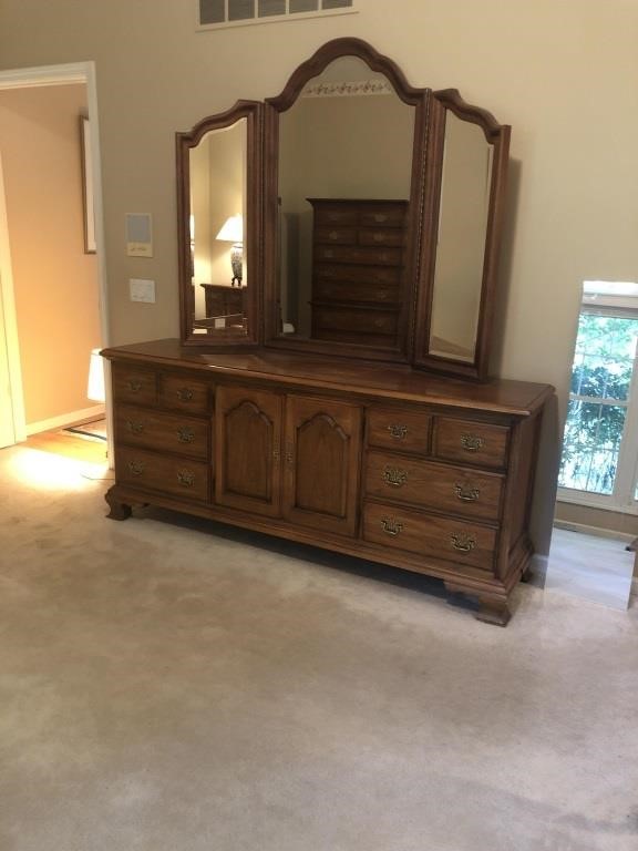 Thomasville Dresser Coughlin Estate Sales