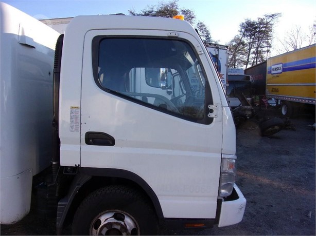 2007 MITSUBISHI FE-84D Used Door Truck / Trailer Components for sale