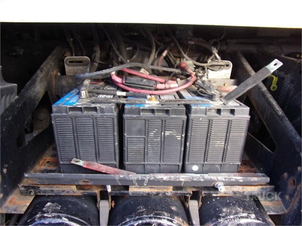 2012 VOLVO VNL Used Batteriekiste LKW- / Anhängerkomponenten zum verkauf