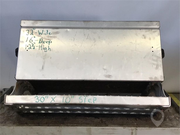 2000 OTHER OTHER Used Battery Box Truck / Trailer Components for sale