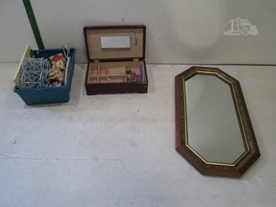 A4 3 Small Decorative Boxes Mirror Other Items For Sale 1